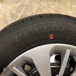 トヨタ タンク純正タイヤ&ホイルキャップ