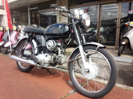 NO.2635 ＹＢ－１ＦＯＵＲ　４サイクルエンジン　クラッチ付４速ミッション車　ブラック　☆彡