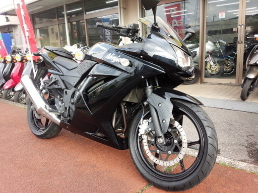 NO.2638　Ｎｉｎｊａ２５０Ｒ（ニンジャ２５０Ｒ） 水冷４サイクル２気筒　ＦＩ車　ブラック　☆彡