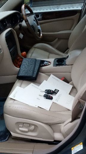 個人ジャガーXJ8 3.5売ります。