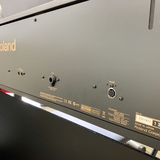 ROLANDの電子ピアノ「HP505」