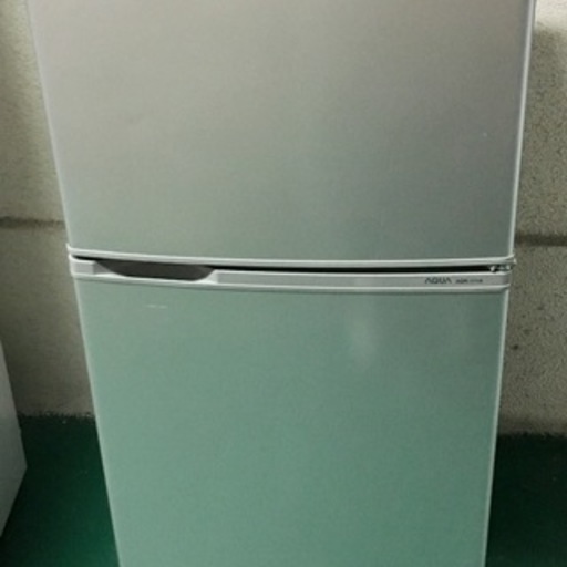 美品　AQUA　AQR-111A　冷蔵庫　109L　2012年