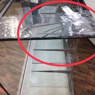 本日中に締め切ります❗️照明・キャスター付きショーケース【訳あり