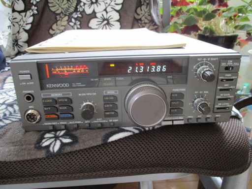 《決まりました》アマチュア無線機　ＫEＮＷＯＯＤ　ＴＳ680V  ＨＦ＆50ＭＨｚ　オールモードトランシーバー