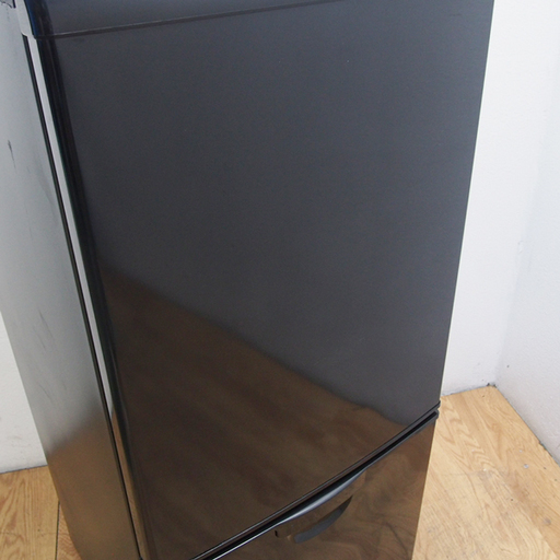 送料無料！人気のブラックカラー 2014年製 138L 冷蔵庫 DL32