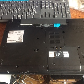 予約入りました。富士通 LIFEBOOK E741/D Intel Core-i5 美品です