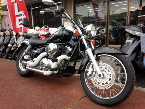 NO.2644　ドラッグスター２５０　空冷Ｖツイン２５０ｃｃ　スラッシュカットマフラー＆ロングシーシーバー　ブラック　☆彡