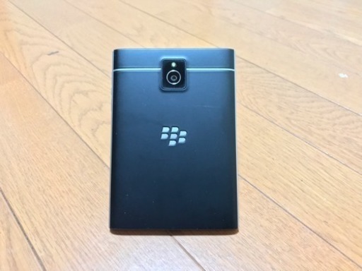 BlackBerry Passport LTE SIMフリースマートフォン