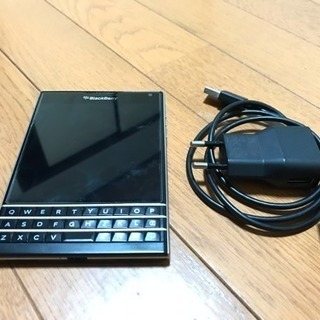 BlackBerry Passport LTE SIMフリースマートフォン
