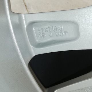 2019年4月カムリ仕様アルミホイール4本