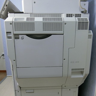 業務用コピー機　☆リコーA3フルカラー複合機 MP C2802 （ファックス　コピー　プリンター　ＬＡＮ装備）☆
