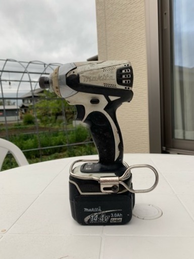 マキタ インパクトドライバー TD132
