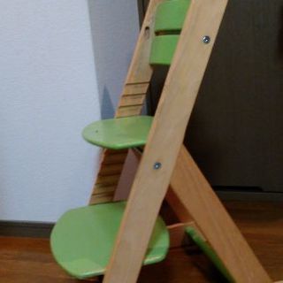 座面可動式チェア(子ども用椅子)