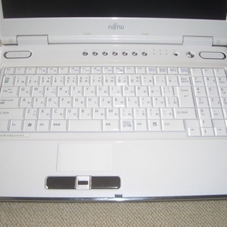 Windows10 ノートパソコン FMV-BIBLO NF/E75 すぐに使用できます