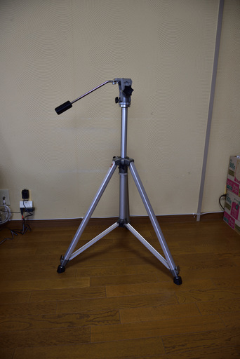新同品．大型エレベーター三脚（ケ－ス付）National.VS-CT70
