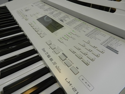 光ナビ電子キーボード　スタンド付き　CASIO