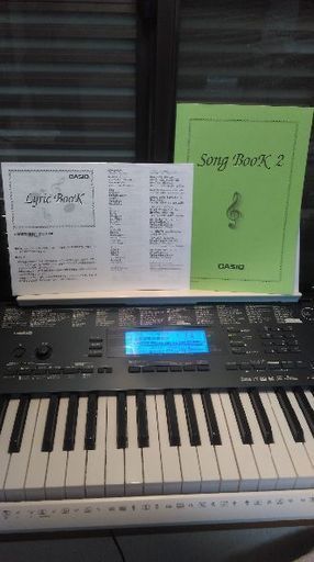キーボード　CASIO LK-215
