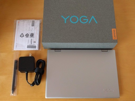 ノートパソコン Lenovo YOGA 720 - プラチナ