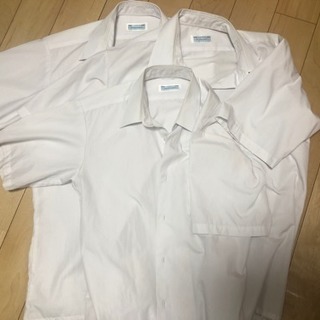 男児学生服 半袖ワイシャツ 3枚　値下げしました！