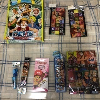 アニメ　ワンピース　文房具セット