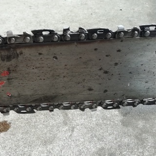 エンジンチェーンソー　動作品　共立