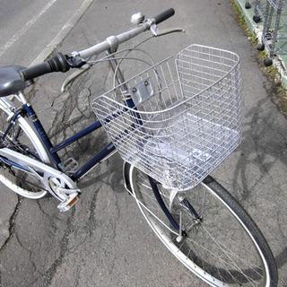 札幌 自転車 27インチ 6段変速 ママチャリ シティサイクル 紺色 荷台付き バーハンドル 札幌 自転車 27インチ 6段変速 ママチャリ シティサイクル 紺色 荷台