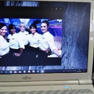 完売御礼。良品綺麗】富士通 AMD 第7世代 Radeon R2 使用僅か即戦力