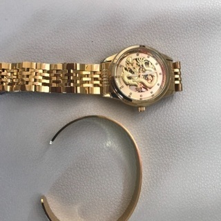 時計とブレスレットのセット
