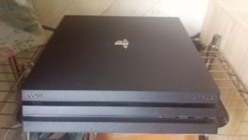 受付今日まで　PS4pro本体\u0026ｹﾞｰﾐﾝｸﾞﾍｯﾄﾞﾌｫﾝ\u0026冷却ファン付　最終価格