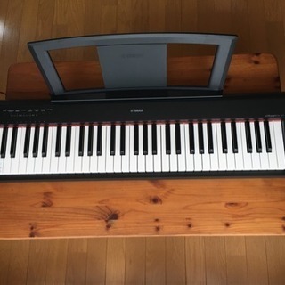 美品 ヤマハ 電子キーボード 61鍵盤 piaggero NP-11 