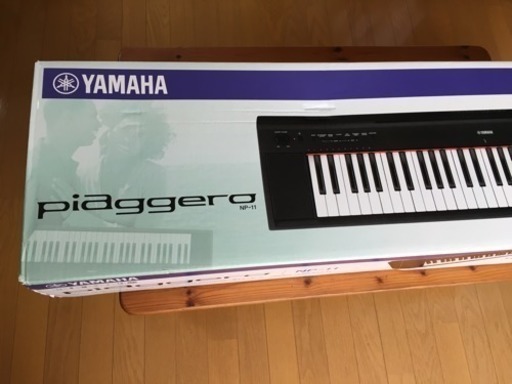 美品 ヤマハ 電子キーボード 61鍵盤 piaggero NP-11