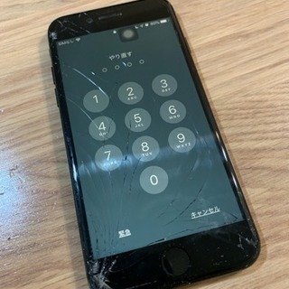iPhone7 NTTドコモ 利用制限◎ SIMロック解除済 付...