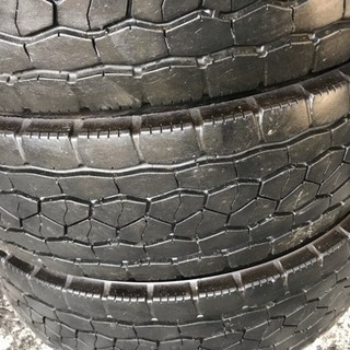トラックタイヤのみ