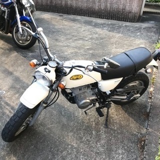 値下げ】エイプ100 ホワイト 福岡