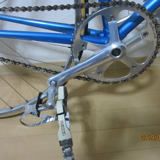 競輪用自転車（前後ブレーキ付き）