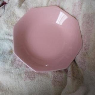 ピンク  皿