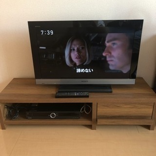 ソファー2人掛け、テレビ、テレビ台、レコーダー、ダイニングテーブル 