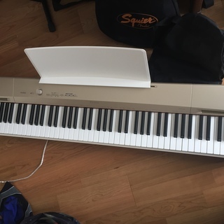 電子ピアノ（CASIO PX-160-GD Privia）