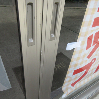 アルミサッシ 店舗引戸 内付 9TU W3810×H2230 （37722） 4枚戸 鍵付き