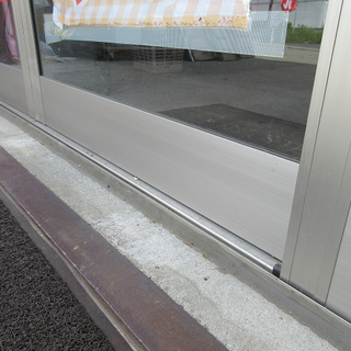 アルミサッシ 店舗引戸 内付 9TU W3810×H2230 （37722） 4枚戸 鍵付き