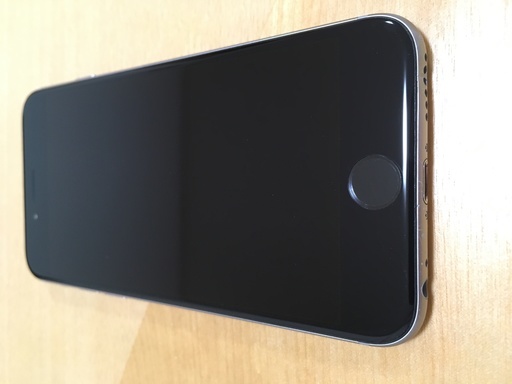 au iPhone6 64GB スペースグレイ バッテリー最大容量100% 純正イヤホン付属