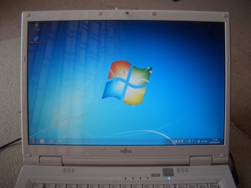 Windows7 ノートパソコン　FMV-BIBLO NF/B50　すぐに使用できます