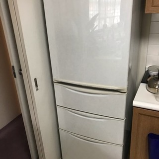 冷蔵庫 4ドア 320L