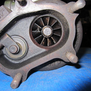 スカイライン GT-R 良品 純正タービン 2