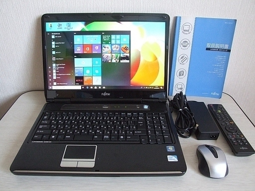 高速SSD240GB搭載　Fujitsu LIFEBOOK AH550/1AT