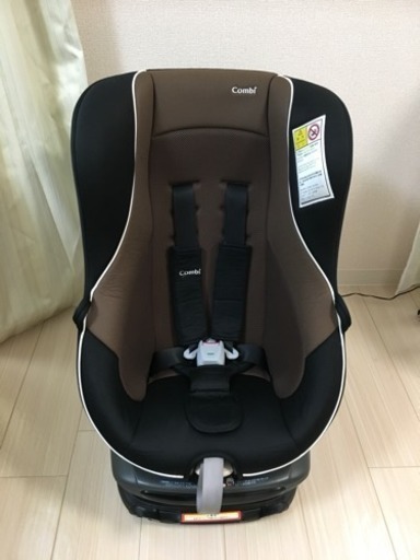 チャイルドシート（コンビ ゼウスターンユーロ）