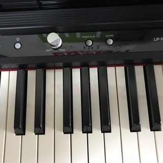 電子ピアノ (KORG LP 180)