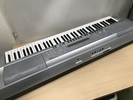 ■ CASIO カシオ 電子ピアノ WK-210 譜面台付 レッスン機能 タッチレスポンス USB端子 □ CASIO カシオ 電子ピアノ WK-210 譜面台付 レッスン機能 タッチ