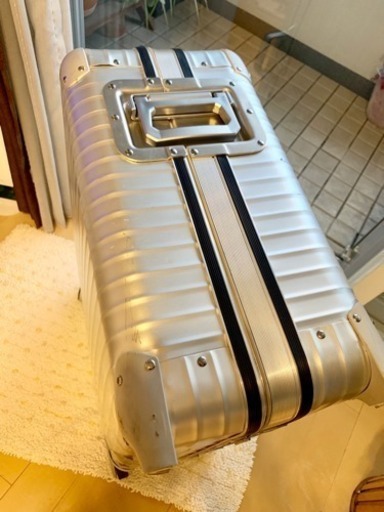 【中古】リモワRIMOWA シルバーインテグラル スーツケース 4輪