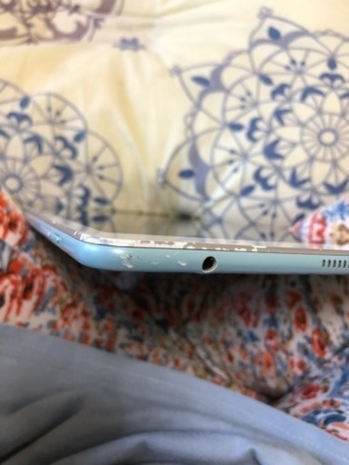 auタブレット Qua tab02
